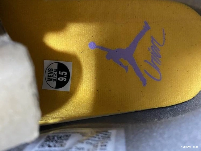 4 SP x Air Desert Union Jordan Moss DJ5718-300 0526
